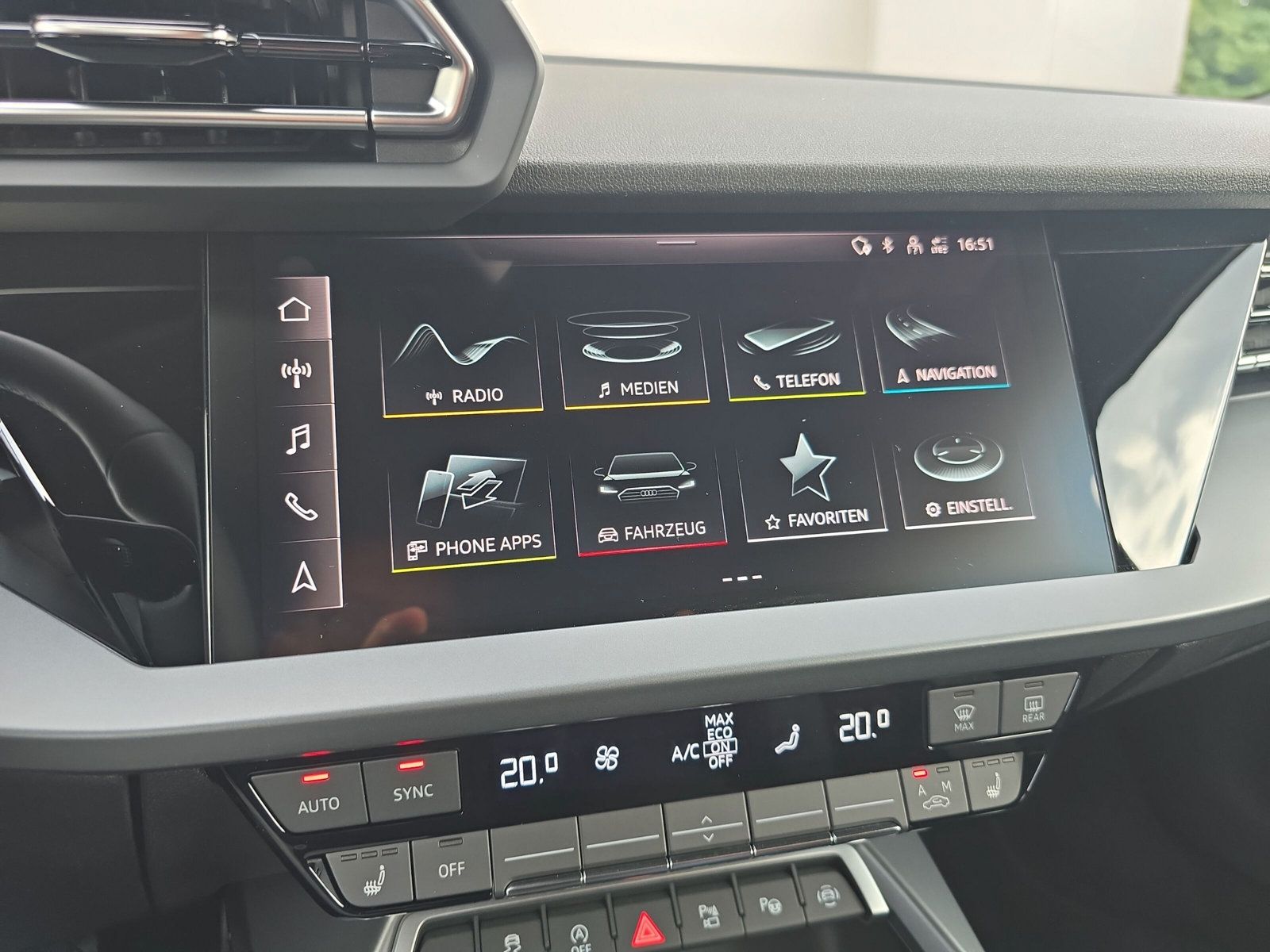 Audi A3 Sportback 30 TFSI LED DAB Kamera Parkassist