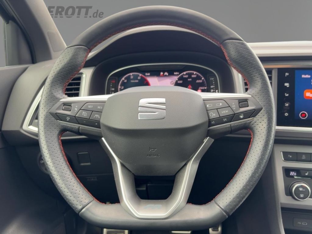 Seat Ateca FR 1.5 TSI AHK Panorama Navi Sitzhzg. elek