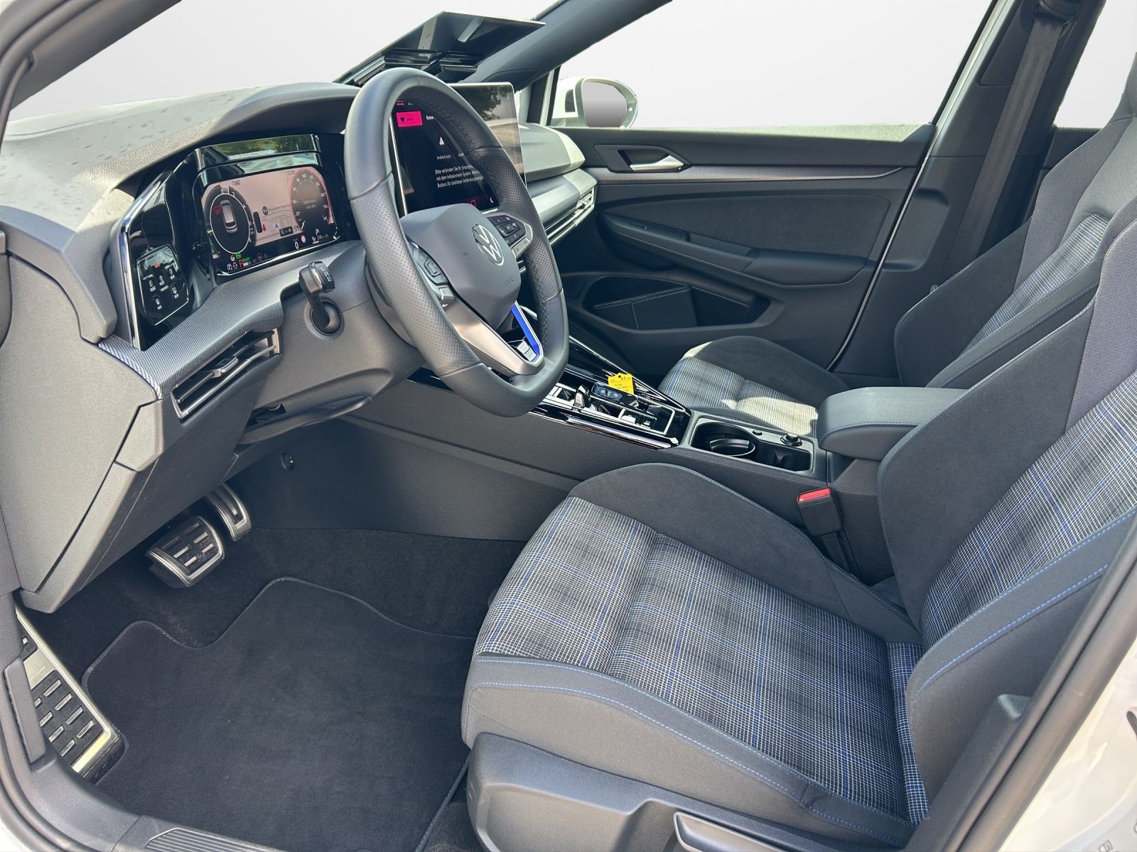 Volkswagen Golf  GTE 1.5 TSI DSG eHybrid  HeadUp Navi LED K