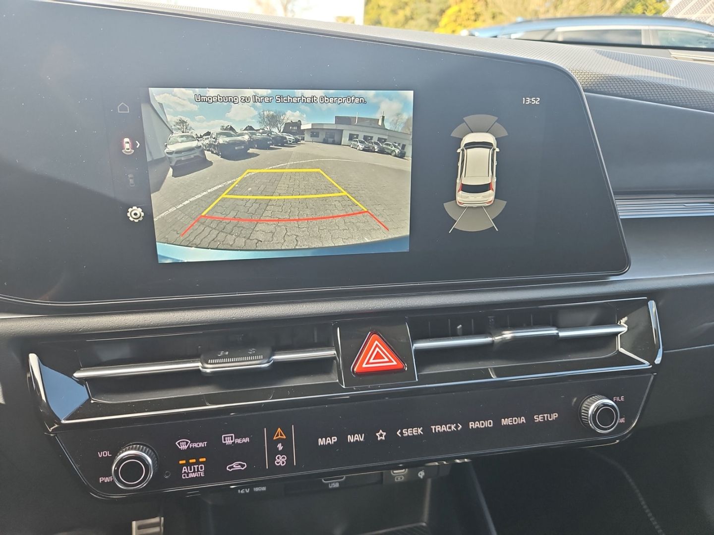 Kia Niro NIRO 1.6 DCT6 Plug-in Hybrid Spirit+ - Samsaru's Car Outlet