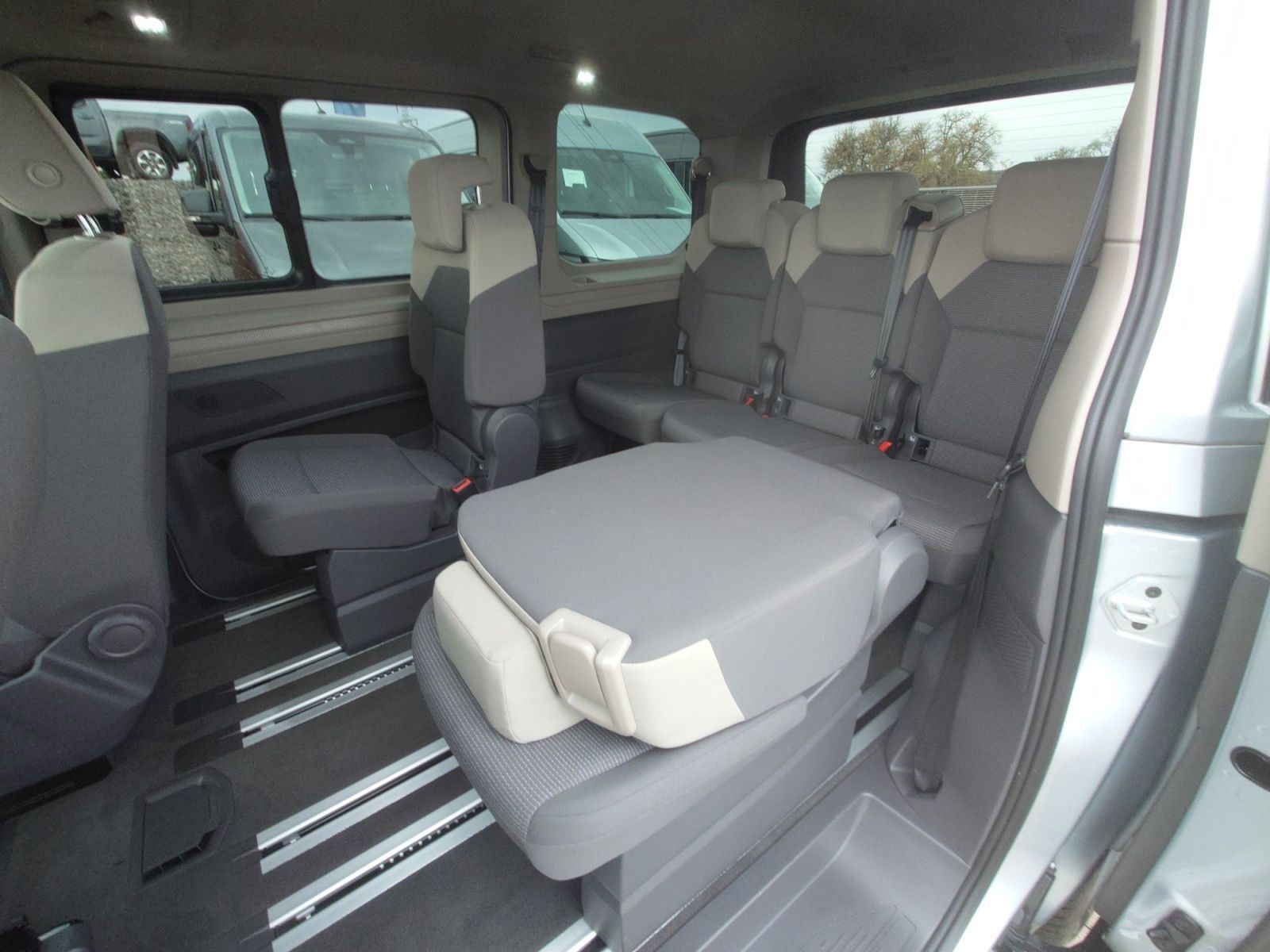 Volkswagen T7 Multivan 1.4 eHybrid - Samsaru's Car Outlet