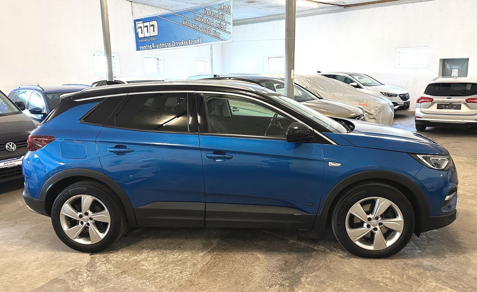 Opel Grandland X Ultimate Hybrid4 - Samsaru's Car Outlet