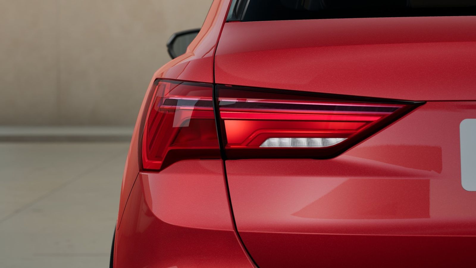Audi Q3 35 TDI S line AHK PANO LED Kamera Navi+ 19"