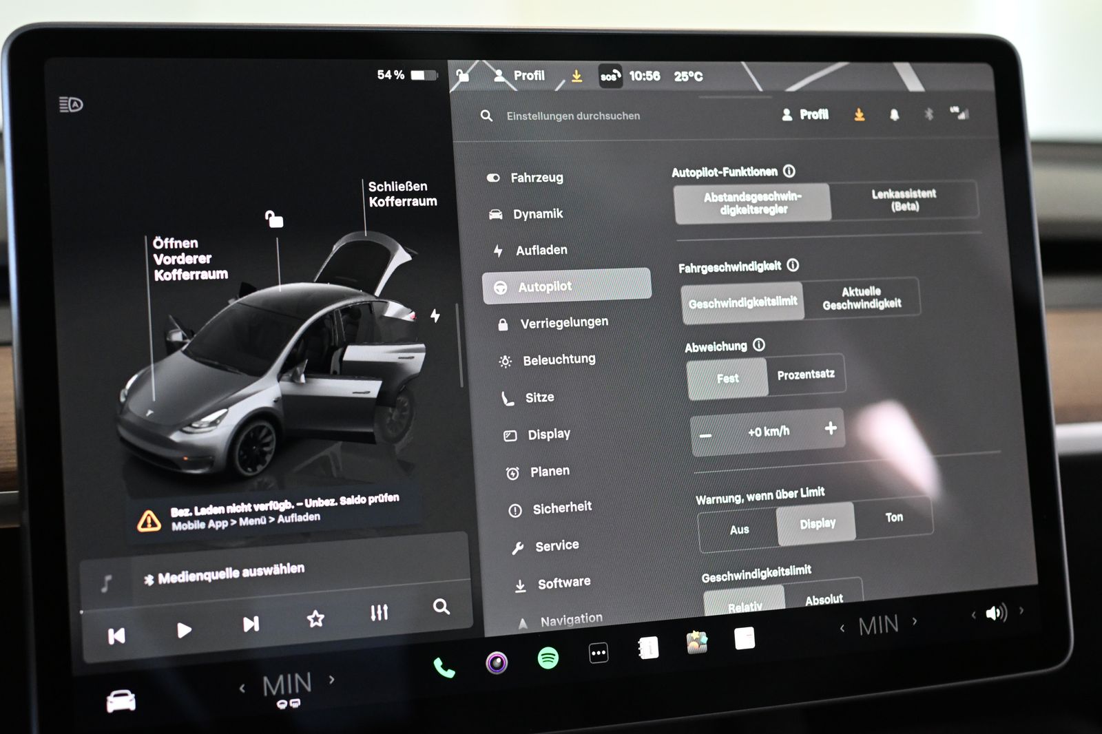 Tesla Model Y Long Range Dual AWD Pano ACC 20"
