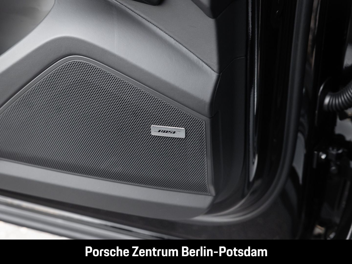 Porsche Cayenne S Sportabgas Surround-View LED-Matrix