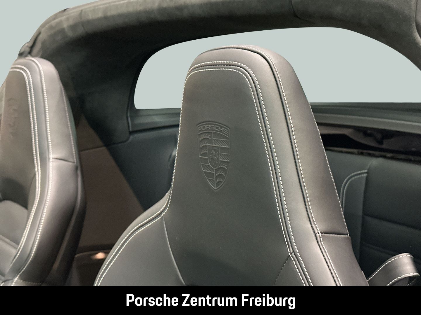 Porsche 992 911 Targa 4 GTS BOSE Sportabgasanlage LED