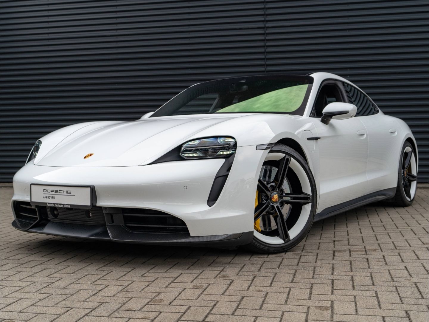Porsche Taycan Turbo S Matrix LED PDLS Carbon uvm.