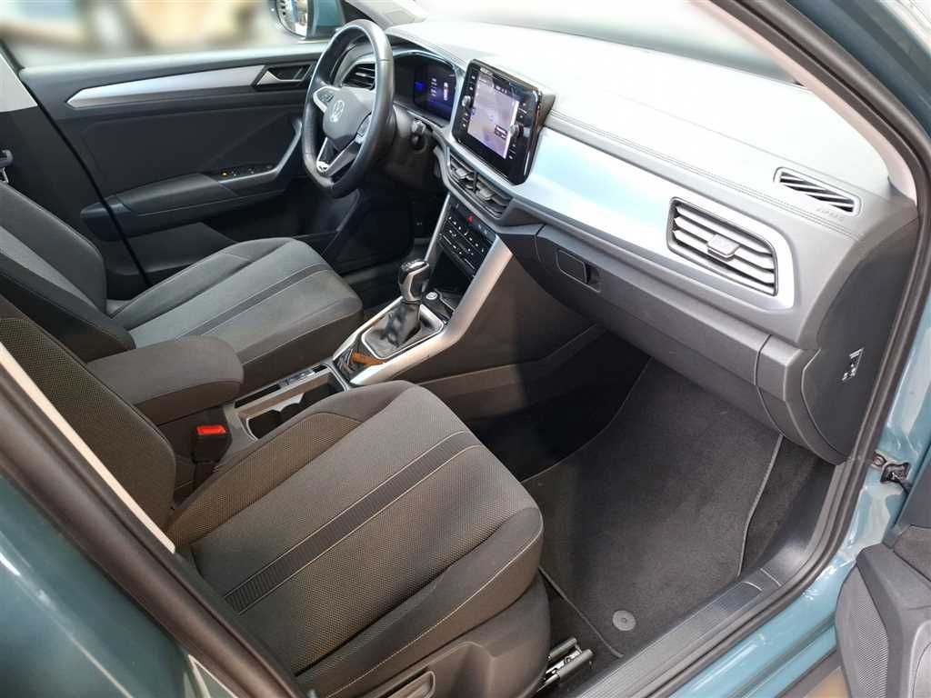 Volkswagen T-Roc Life 2.0 TDI DSG - Samsaru's Car Outlet