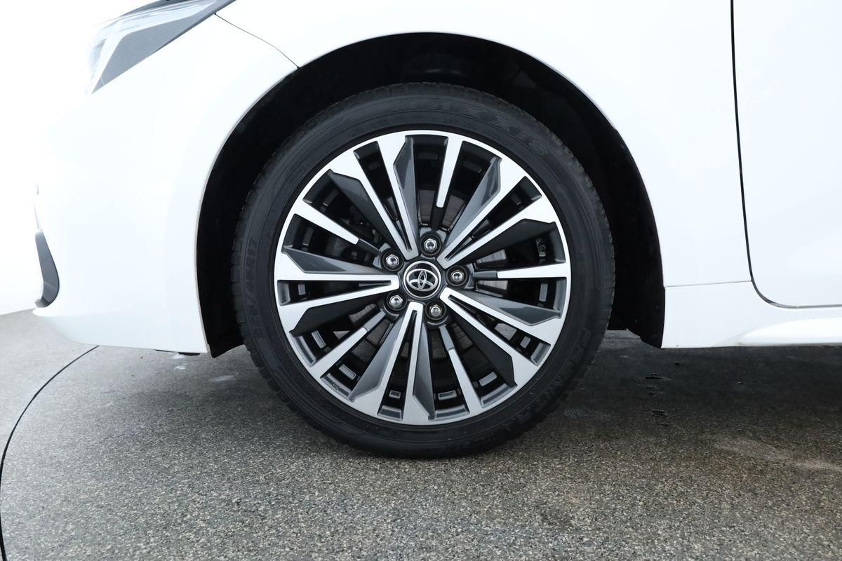 Toyota Corolla Touring Sports 2.0 CVT Team D Navi Kam