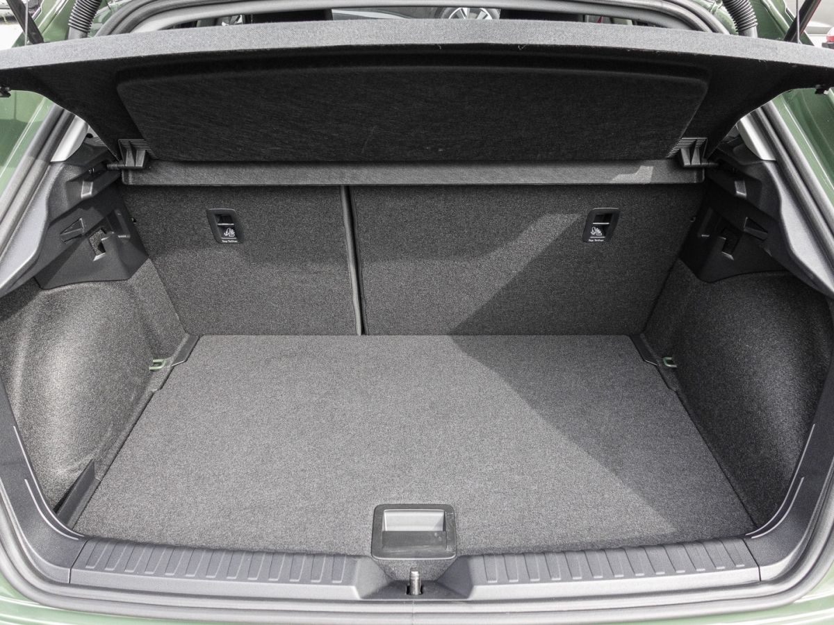 Audi A1 Sportback 30 TFSI advanced - Samsaru's Car Outlet