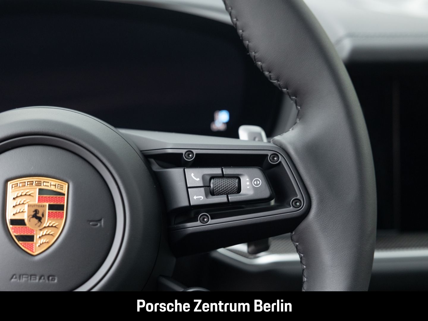 Porsche Cayenne HA-Lenkung InnoDrive Head-Up Sportabgas