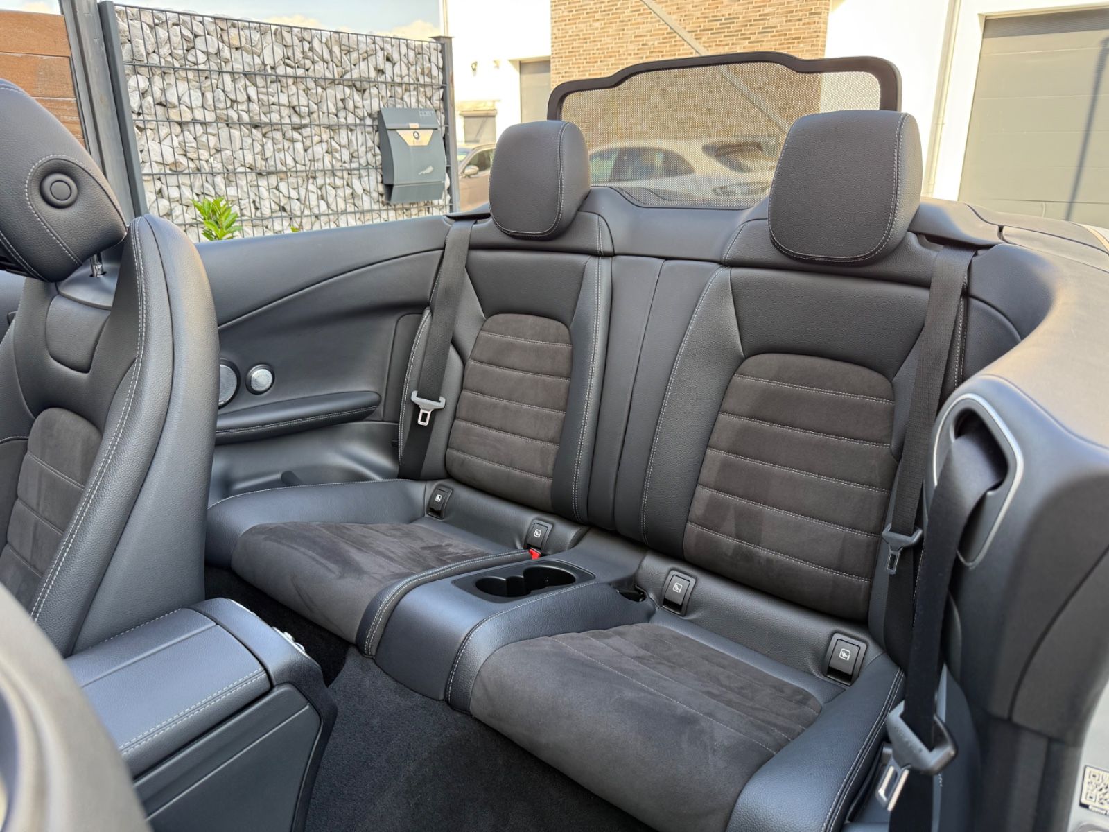 Mercedes-Benz C 200 Cabrio AMG Line - Samsaru's Car Outlet