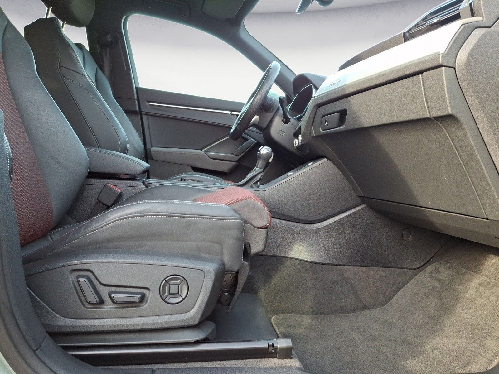 Audi Q3 40 TFSI Sportback quattro S tronic S line