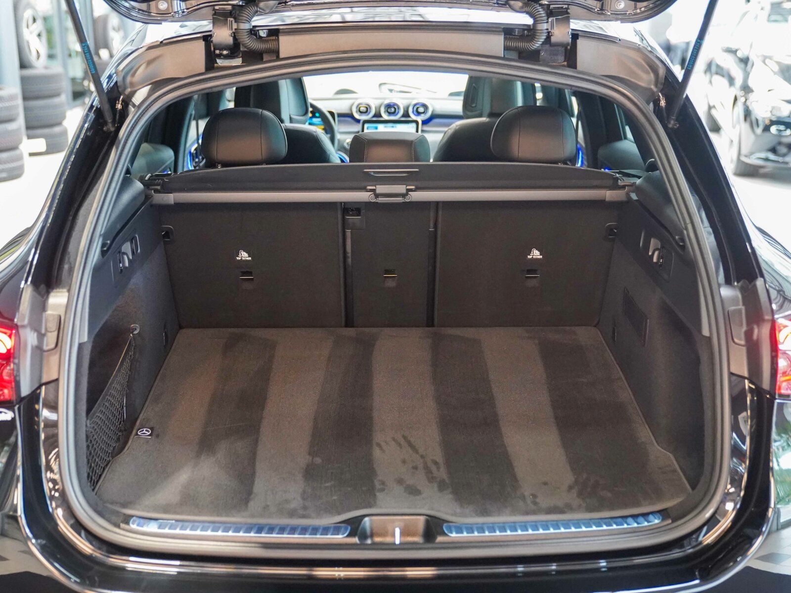 Mercedes-Benz GLC 220 d 4M AMG Line Premium - Samsaru's Car Outlet