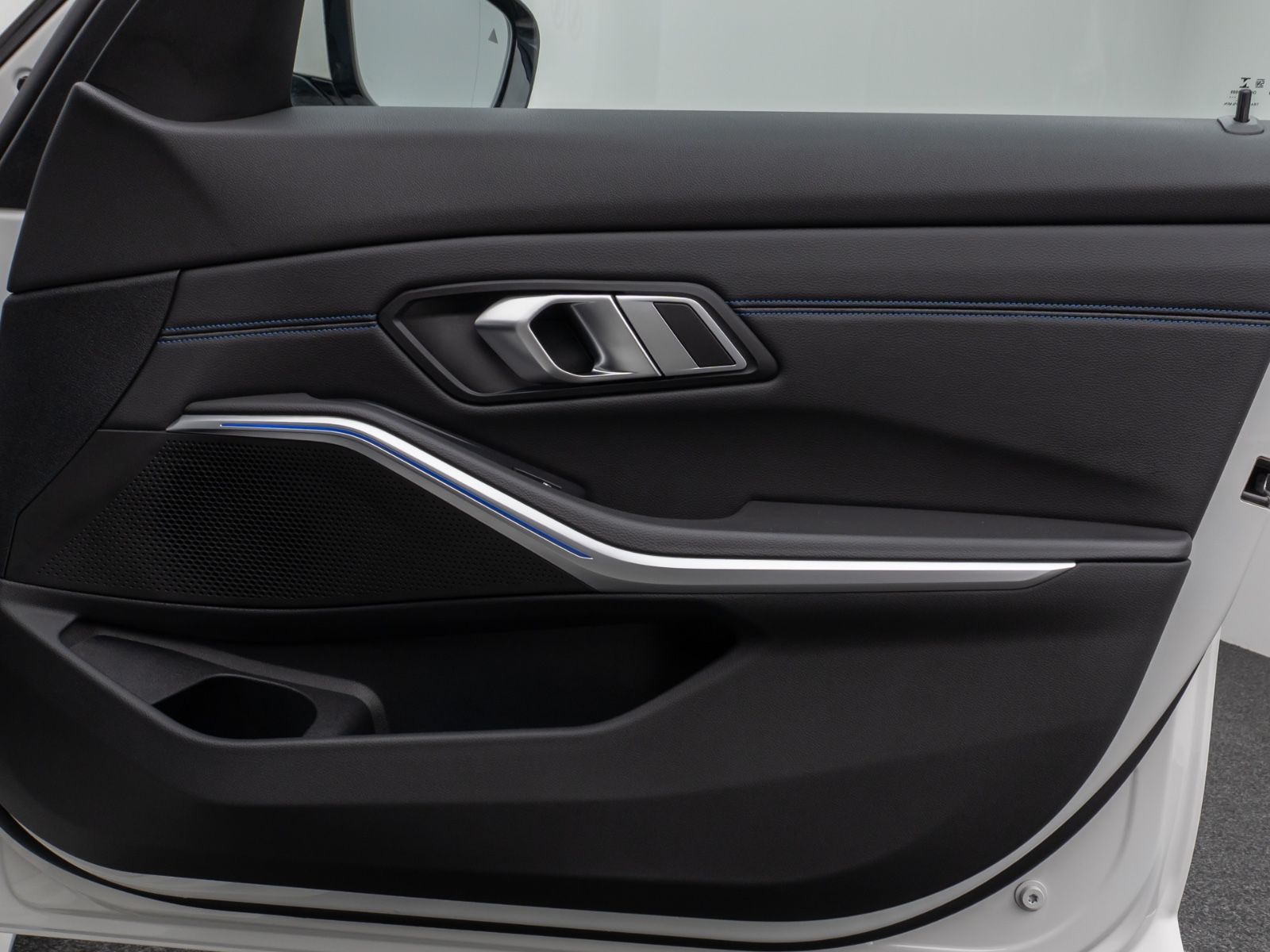 BMW 320d M Sport - Samsaru's Car Outlet