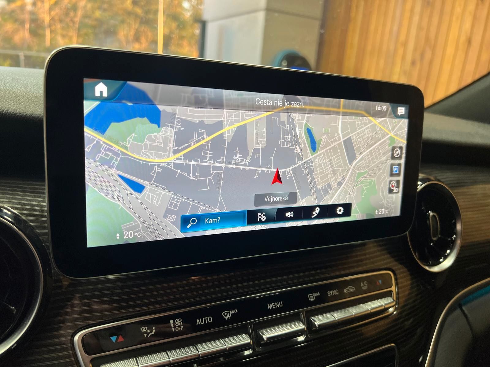 Mercedes-Benz V 250 d AVANTGARDE 4MATIC - Samsaru's Car Outlet