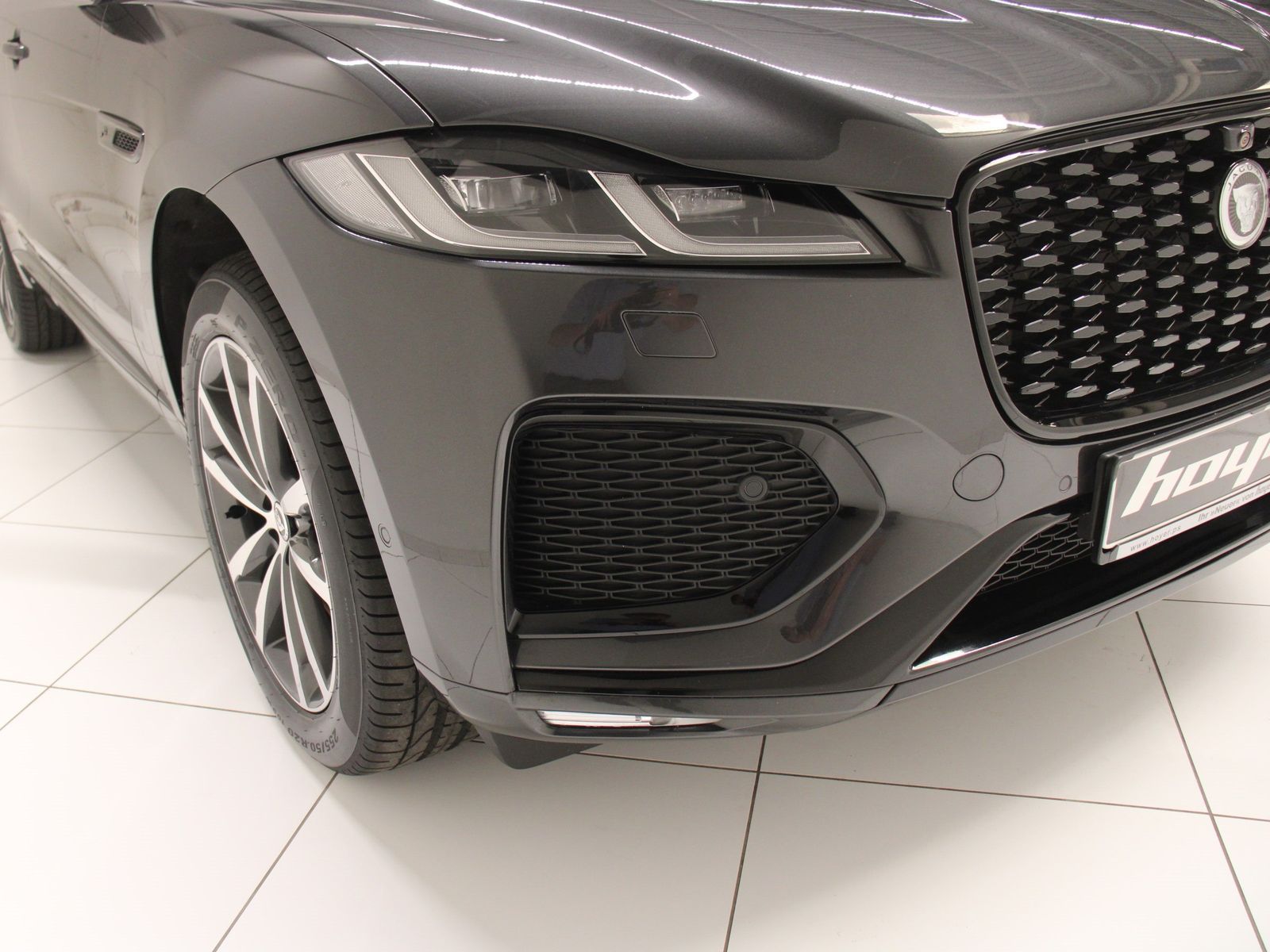 Jaguar F-Pace D300 AWD R-Dynamic SE inkl. Winterkomplet