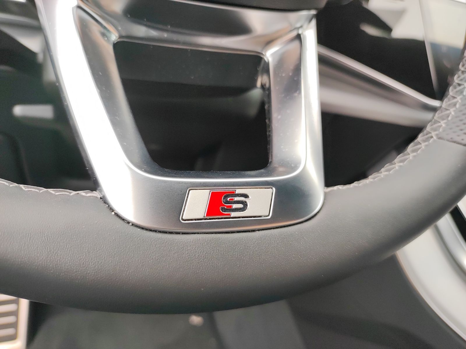Audi Q7 45 TDI qu.S line *PANO*HuD*AHK*MATRIX*7.Sitz*
