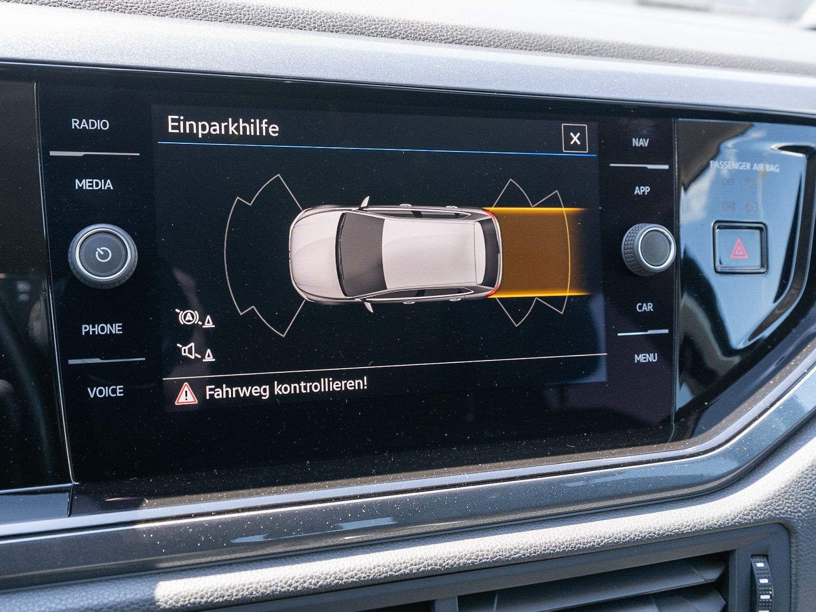 Volkswagen Polo Highline 1,0 TSI DSG - Samsaru's Car Outlet