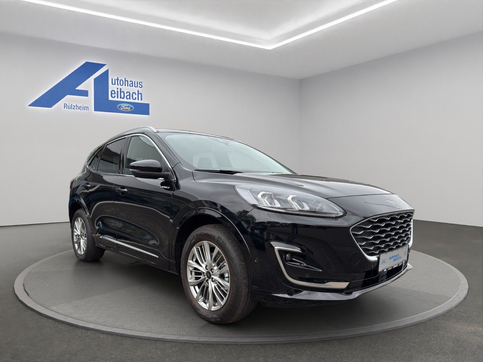 Ford Kuga Plug-In Hybrid Vignale - Samsaru's Car Outlet