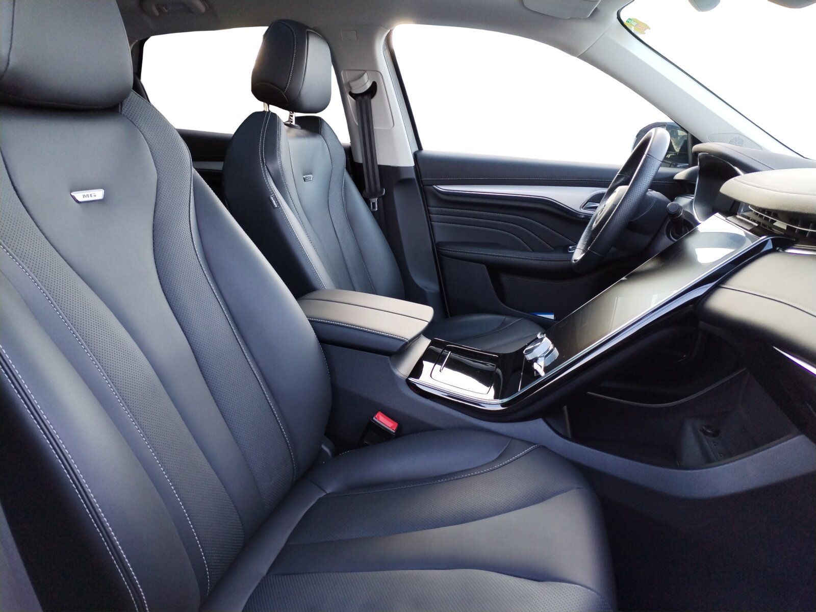 MG Marvel R Luxury 360°+Pano+SHZ+LED+ NAVI+CarPlay