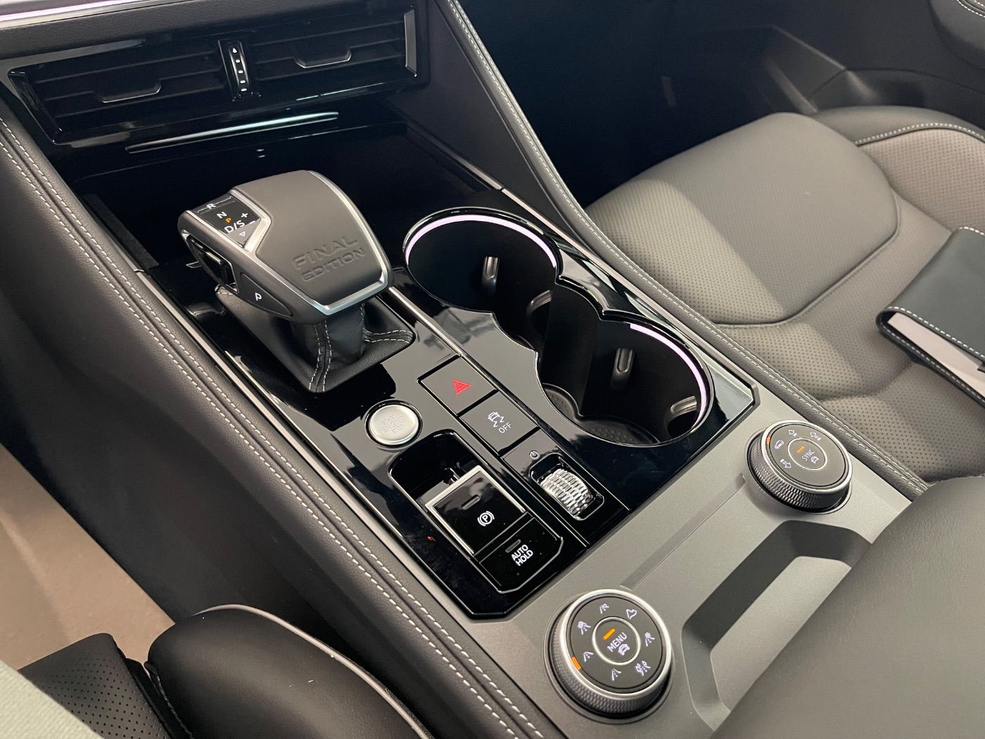 Volkswagen Touareg 3.0 TDI 4-M*R-Line Final Edition*Voll