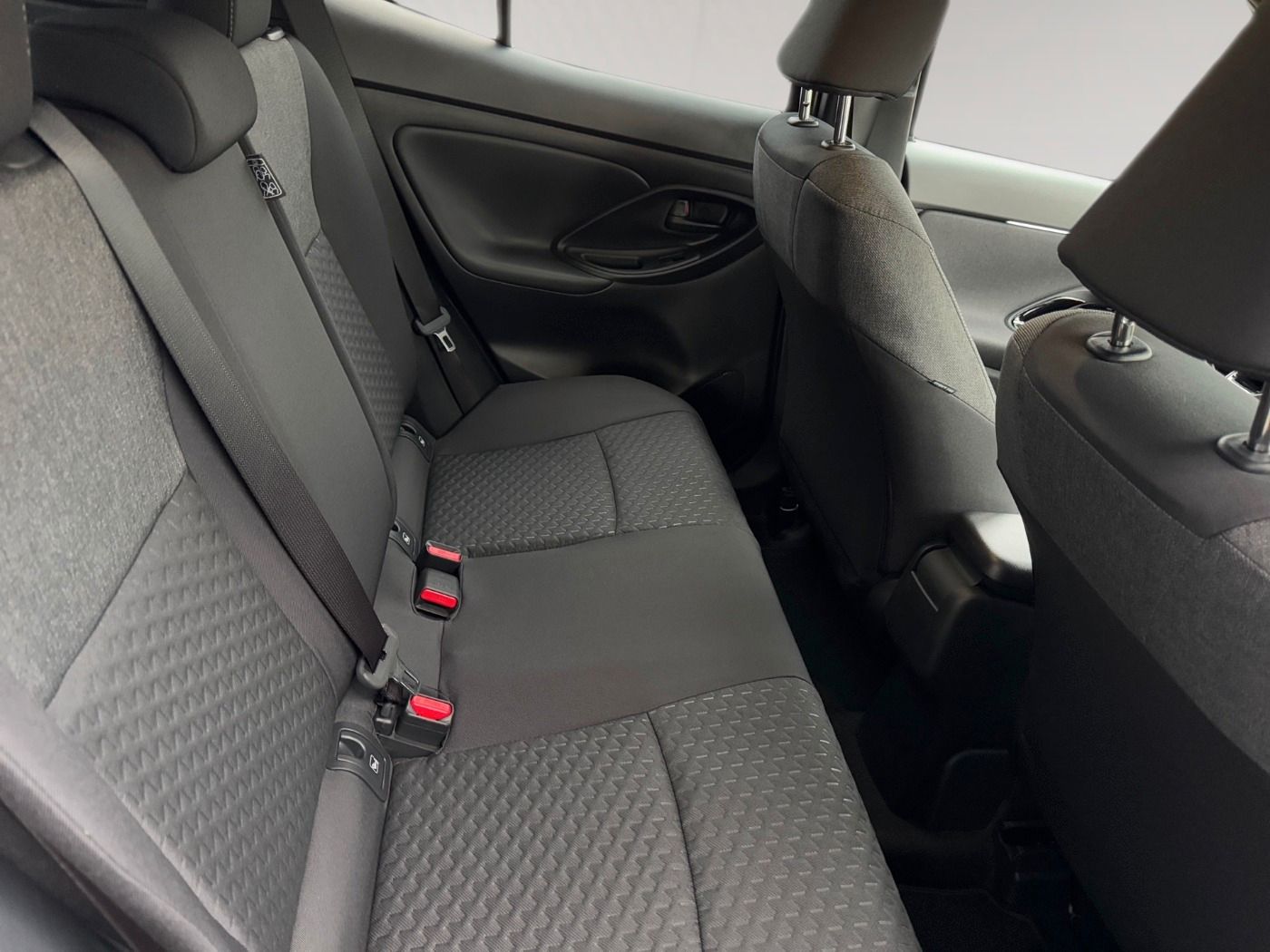 Toyota Yaris Cross 1.5 Hybrid Teamplayer mit Winter-Pak