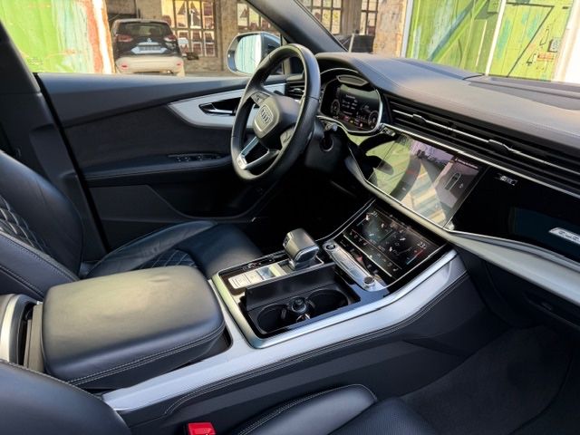 Audi Q8 60 TFSI e quattro S-Line*Carbon Paket*Panoram