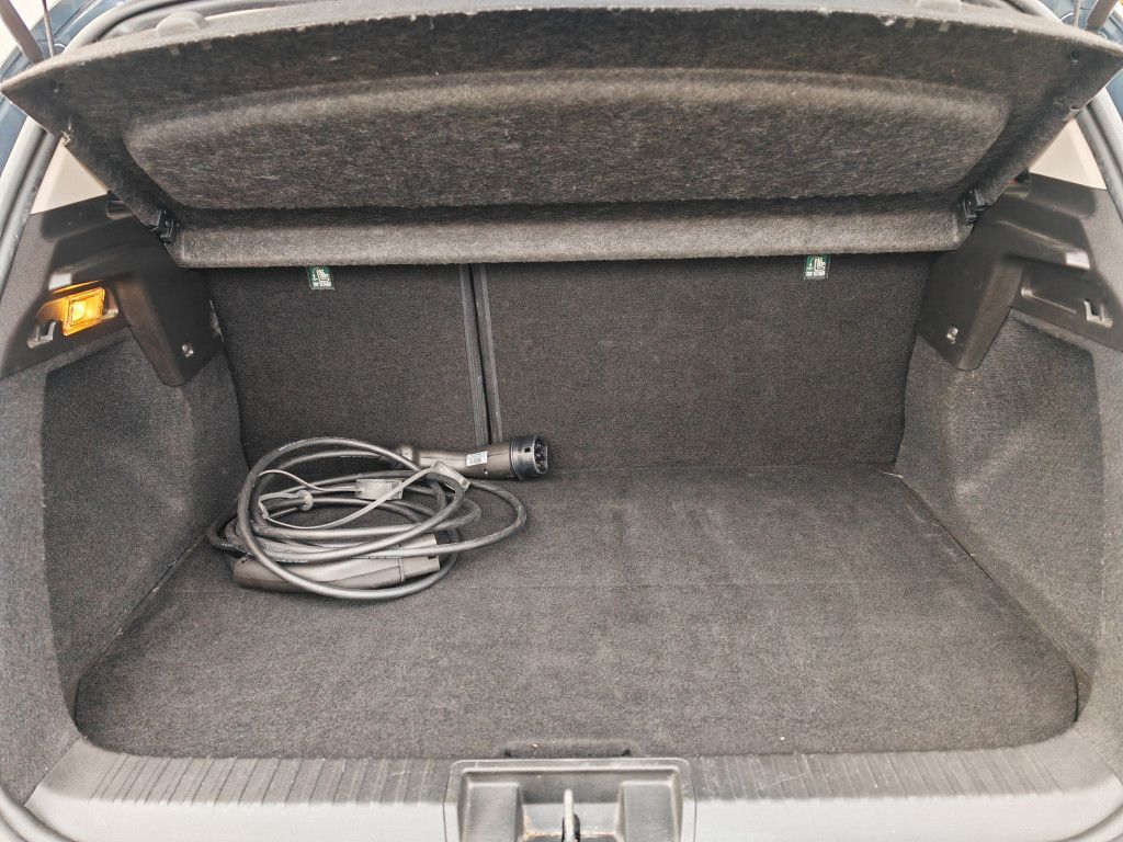 Renault Captur E-Tech 160 Plug-In Hybrid INTENS - Samsaru's Car Outlet