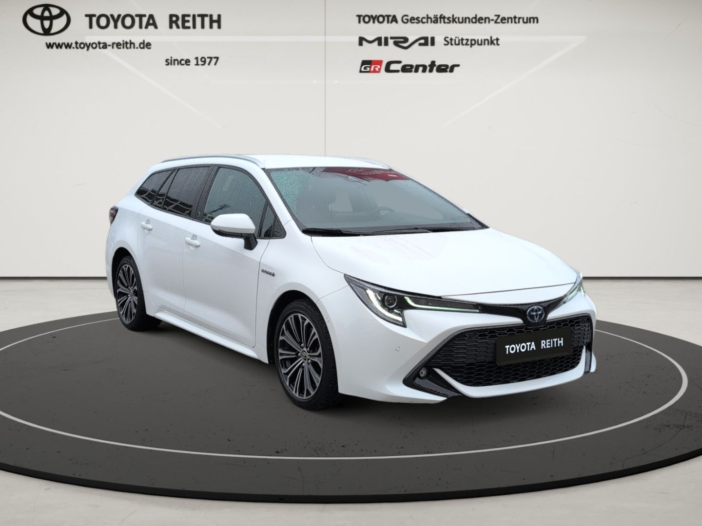 Toyota Corolla Touring Sports 2.0-l Hybrid Team D LED A