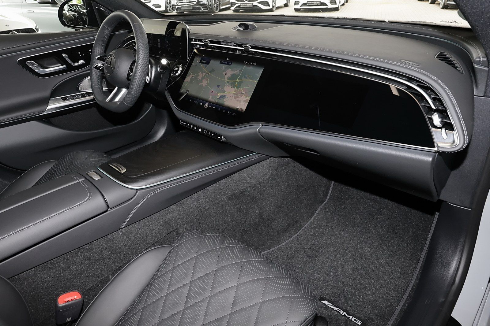 Mercedes-Benz E 450 d 4M T AMG MBUX+360°+DIG-LED+Pano+AHK+Nigh