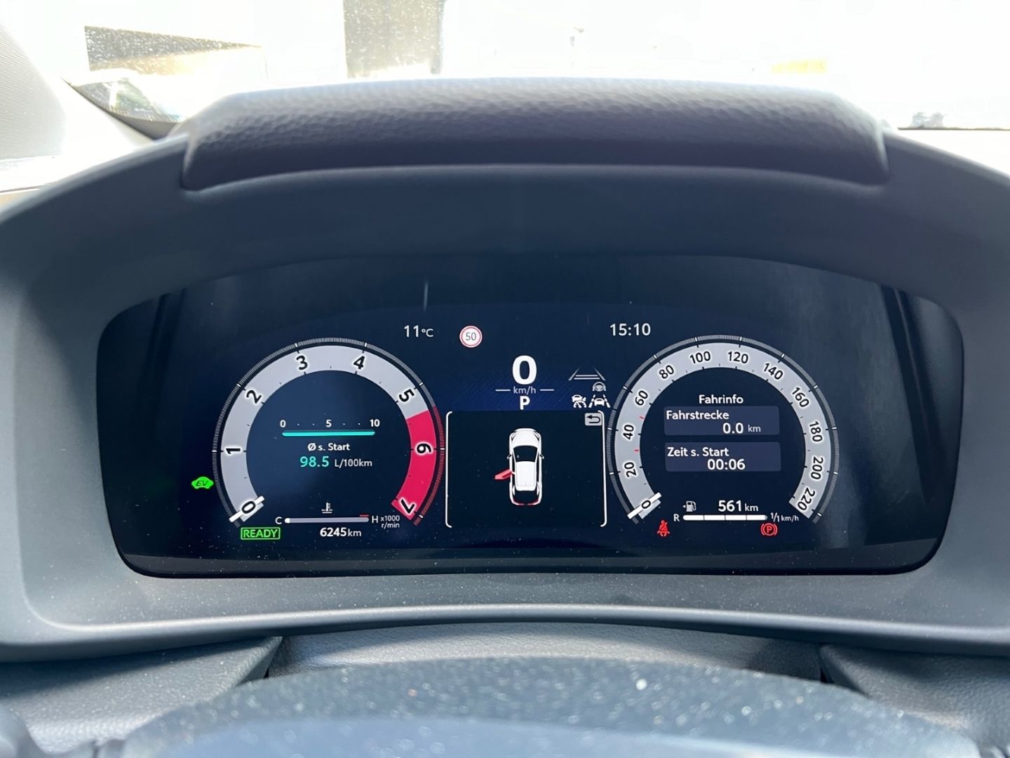 Toyota C-HR 1.8l Hybrid - Samsaru's Car Outlet