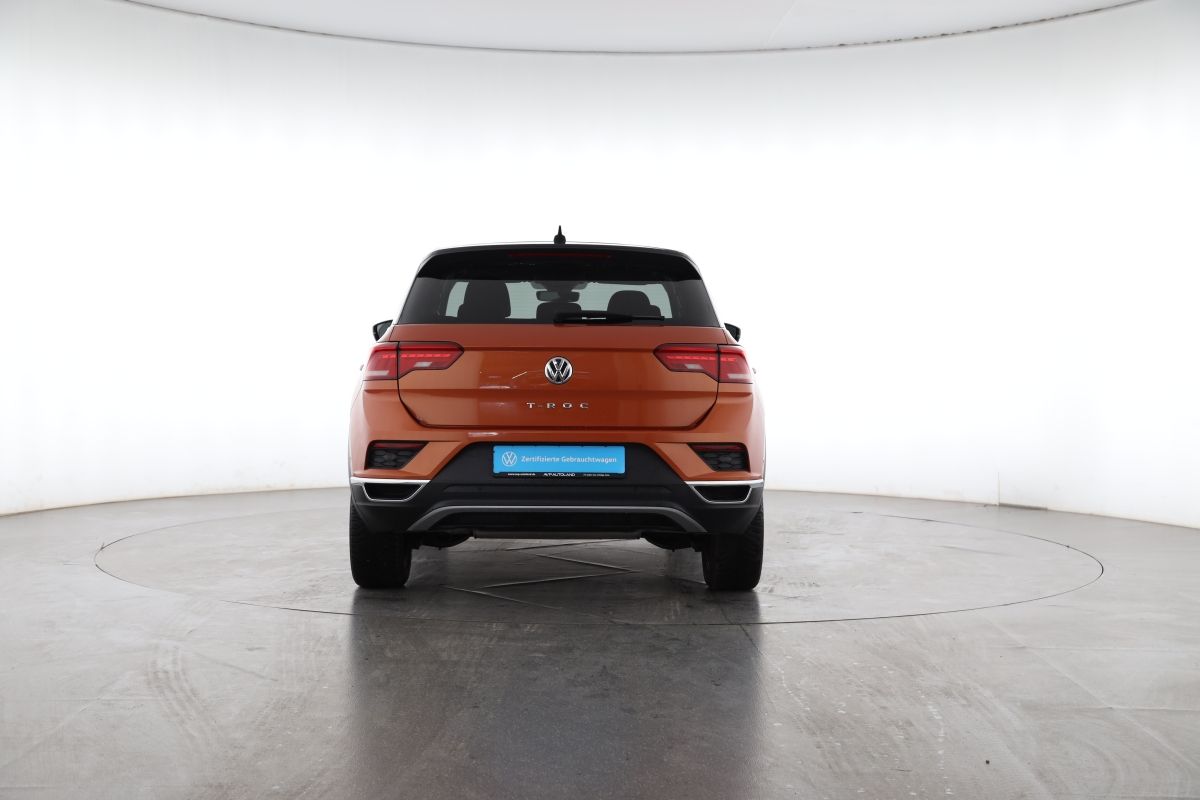 Volkswagen T-Roc 1.5 TSI IQ.DRIVE - Samsaru's Car Outlet