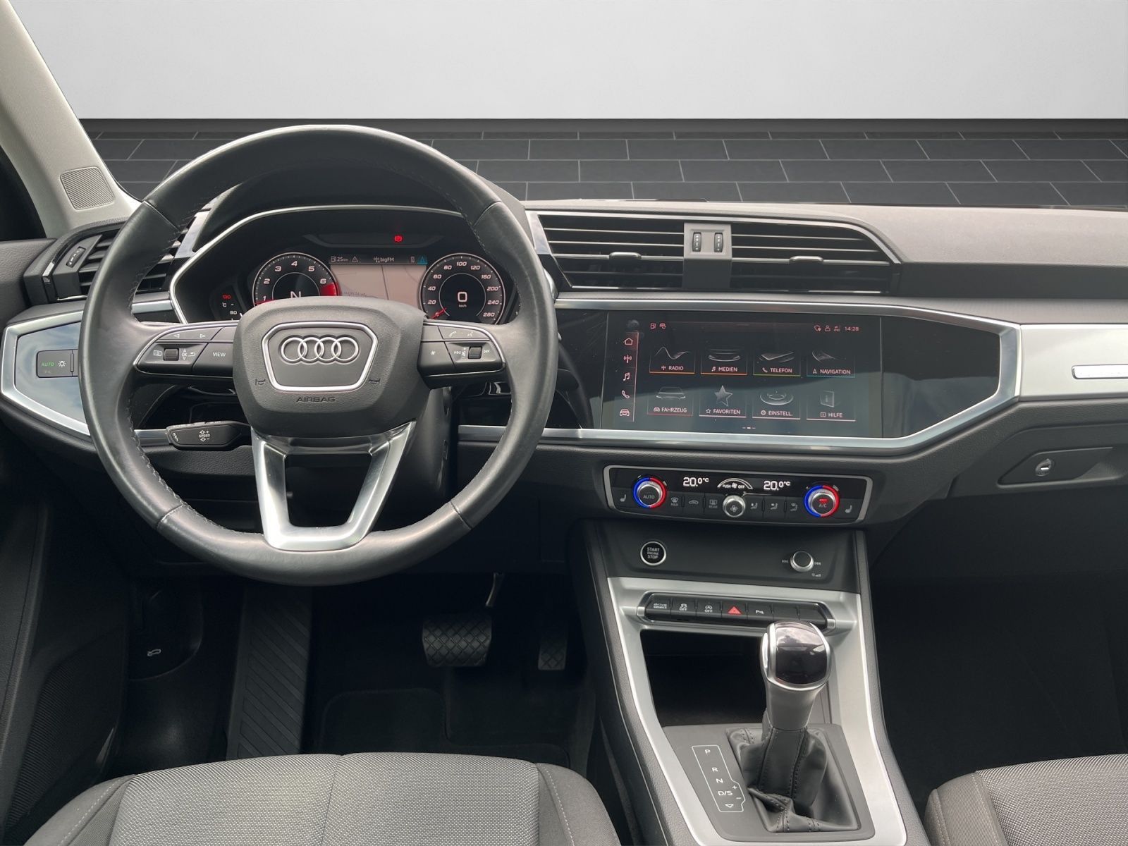 Audi Q3 Sportback S line 40 TFSI S-TRONIC - Samsaru's Car Outlet