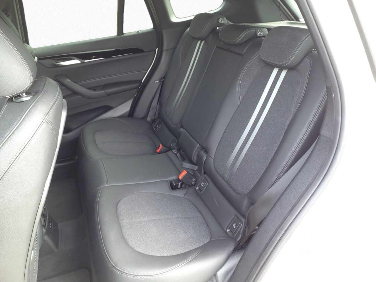 BMW X1 xDrive25e M SPORT - Samsaru's Car Outlet