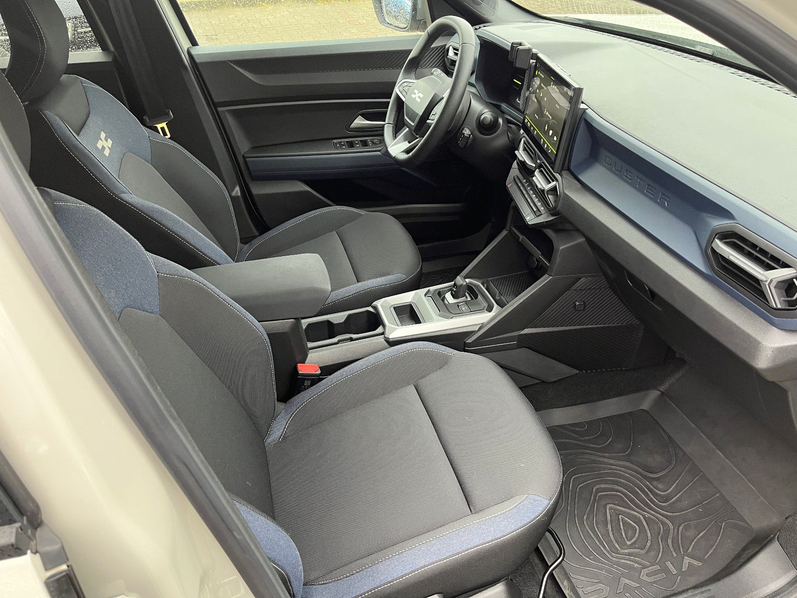 Dacia Duster 140 Mild Hybrid Automatik - Samsaru's Car Outlet