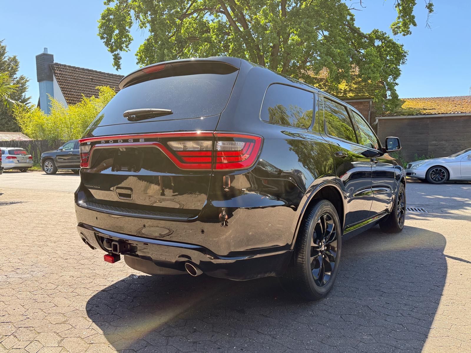Dodge EU*V8*LPG*AHK*NAVI*TV*LED*7 SITZER*GARANTI*SERVI