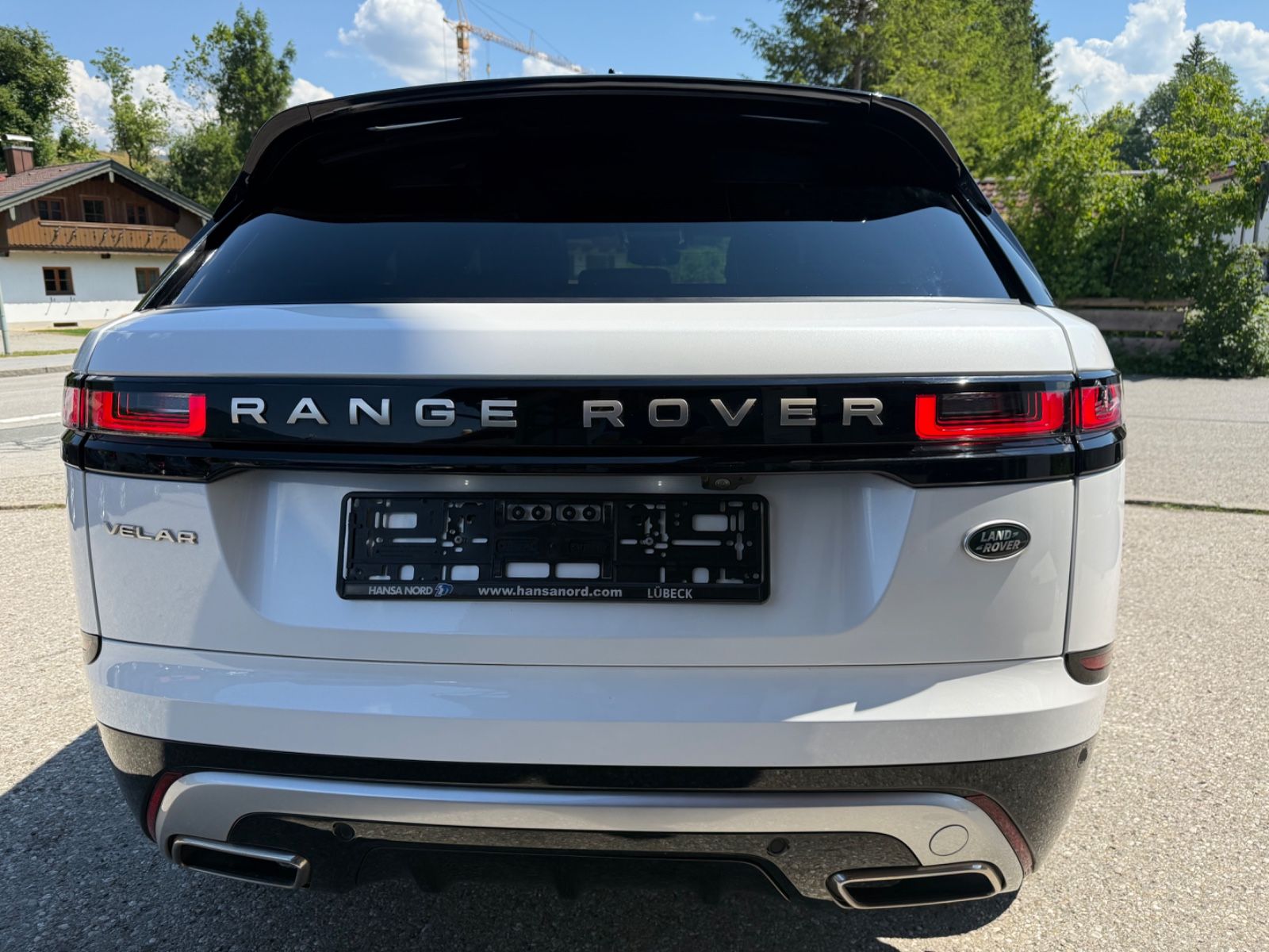 Range Rover Velar D300 Auric Edition - Samsaru's Car Outlet