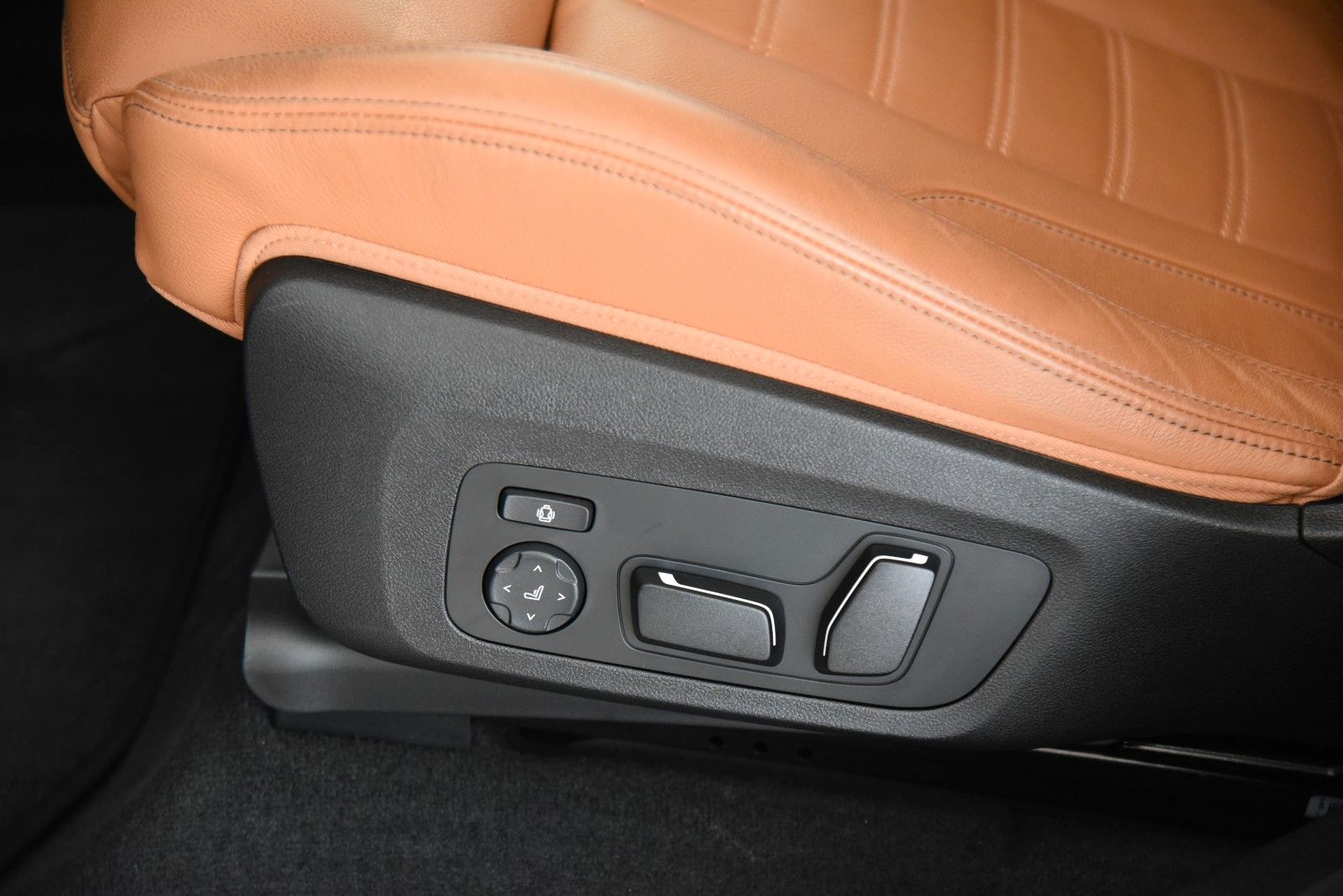 BMW X4 xDrive30d M Sport HUD ACC Laser AHK Standhzg