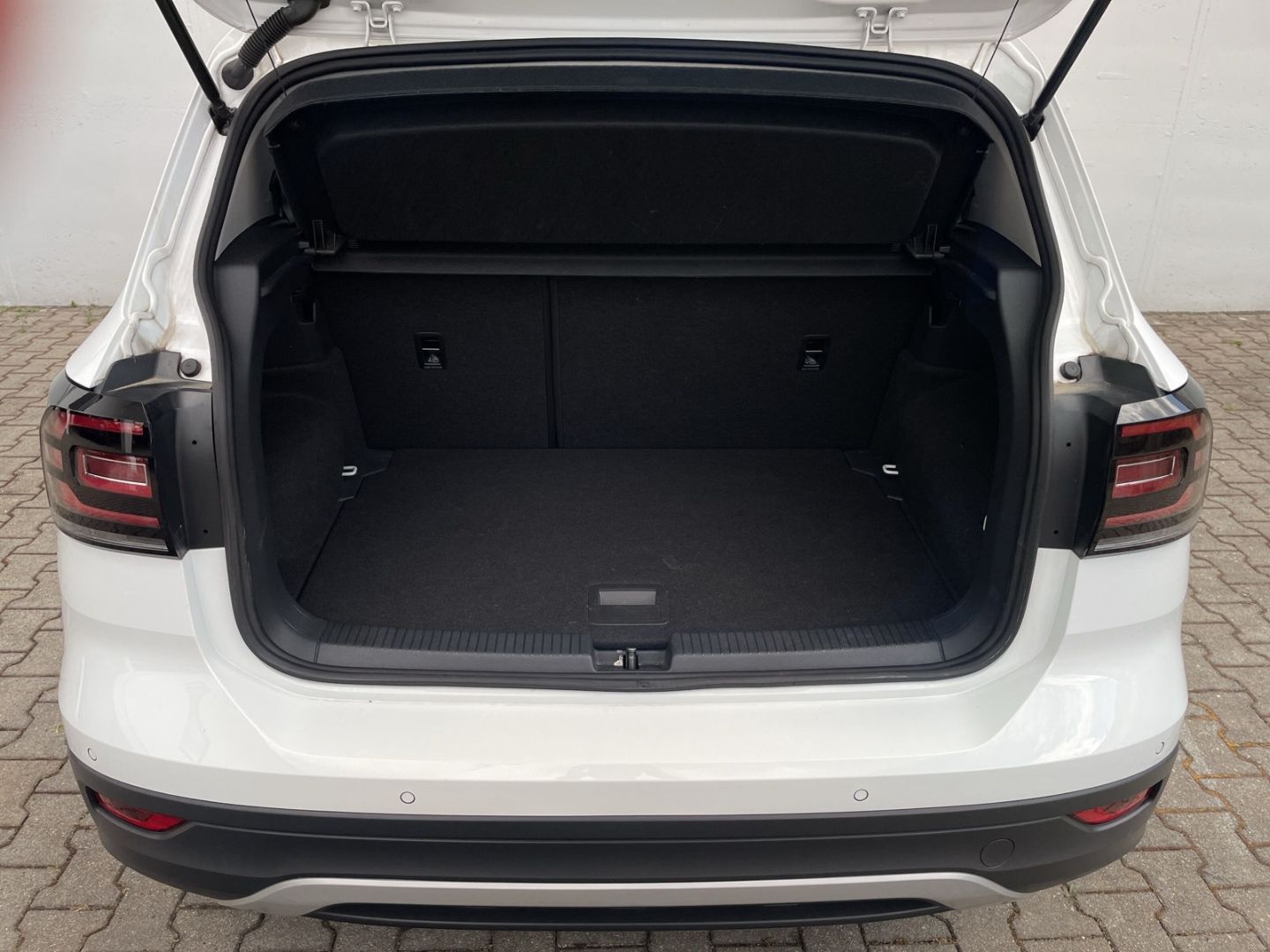 Volkswagen T-Cross 1.5 TSI DSG Active - Samsaru's Car Outlet