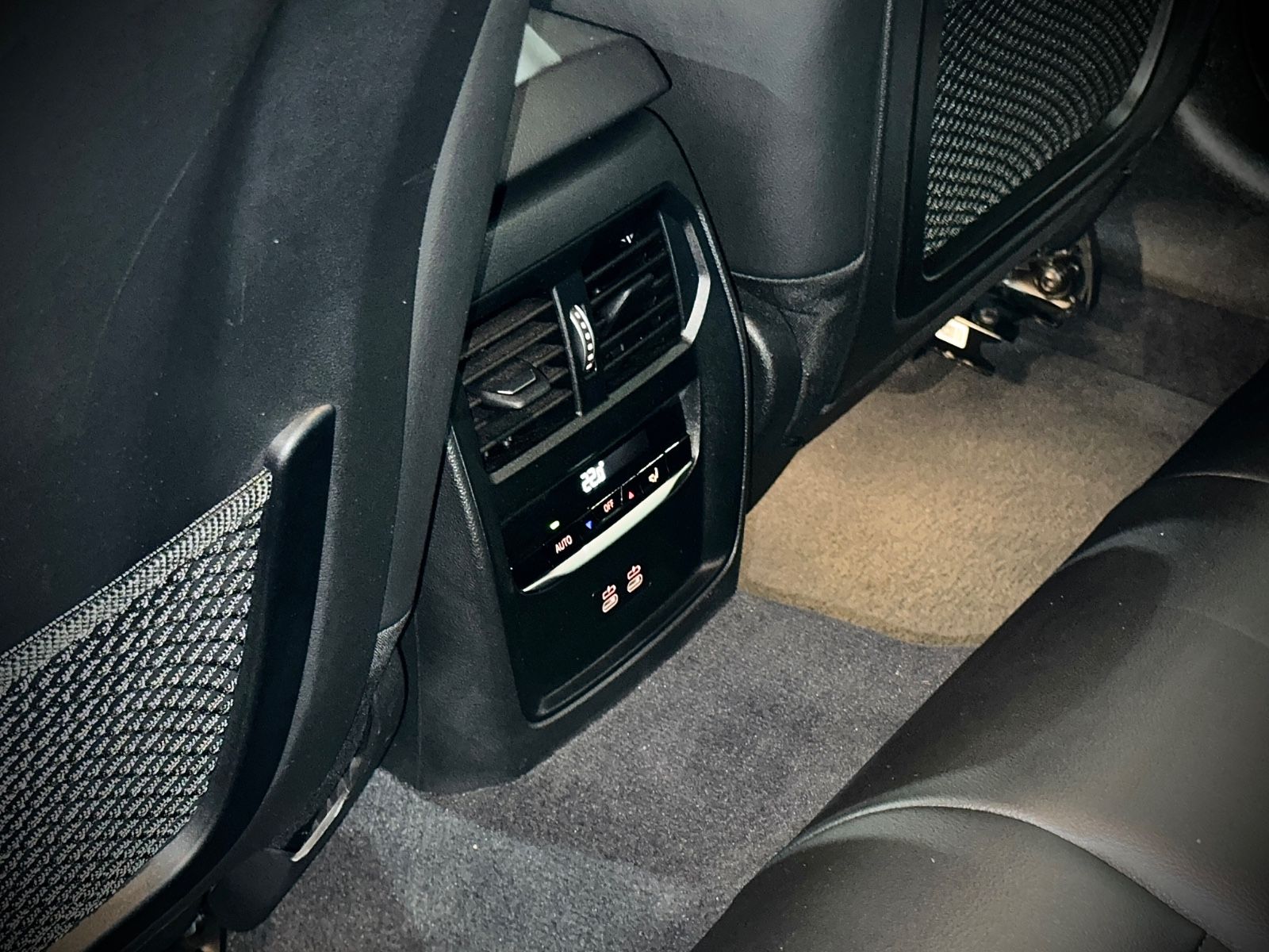 BMW 320d xDrive M Sport - Samsaru's Car Outlet