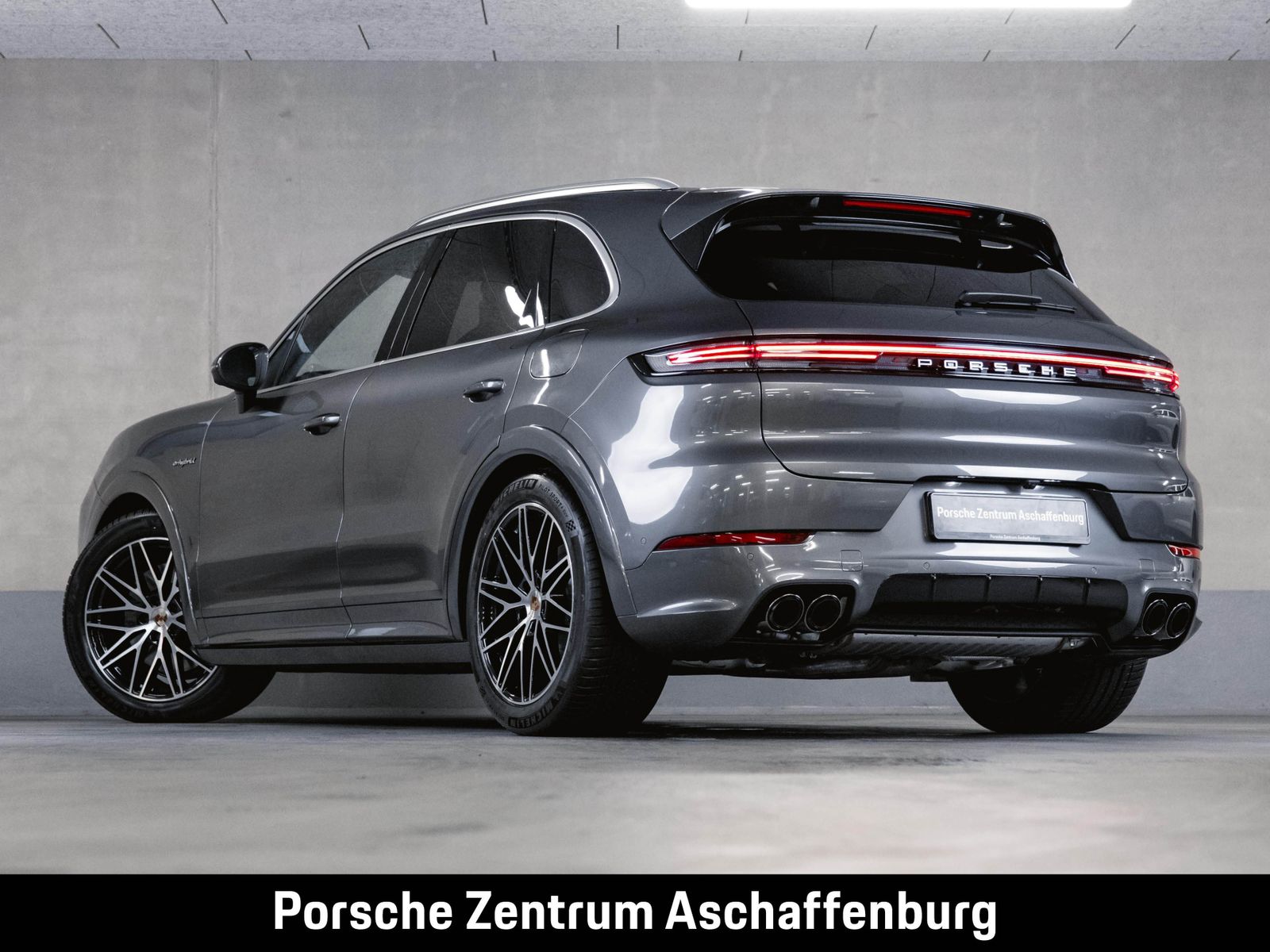 Porsche Cayenne E-Hybrid Sportabgasanlage Sportlenkrad