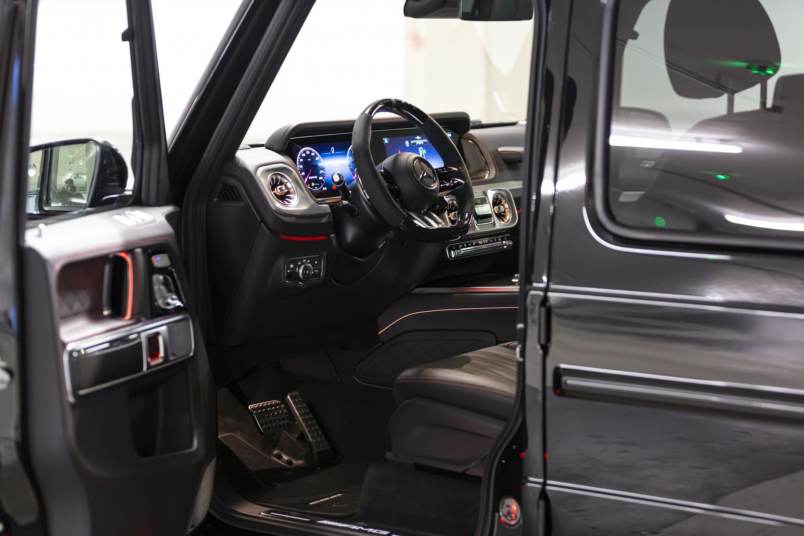 Mercedes-Benz G 63 AMG - Samsaru's Car Outlet