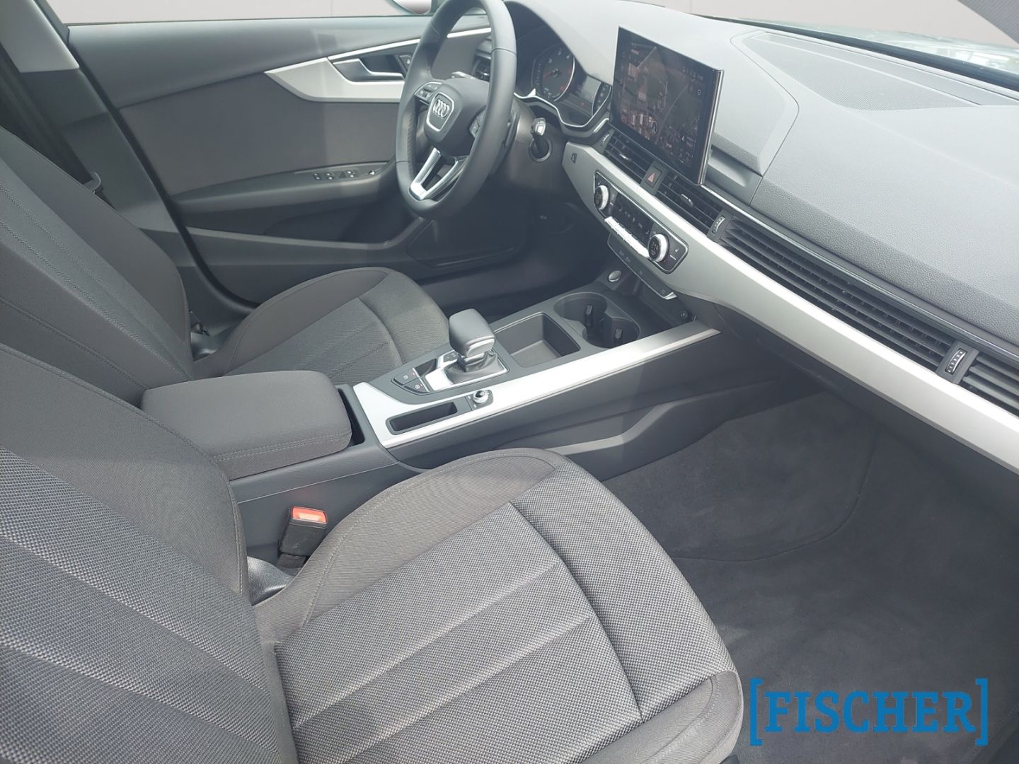 Audi A4 Avant 35 TDI S tronic S line - Samsaru's Car Outlet