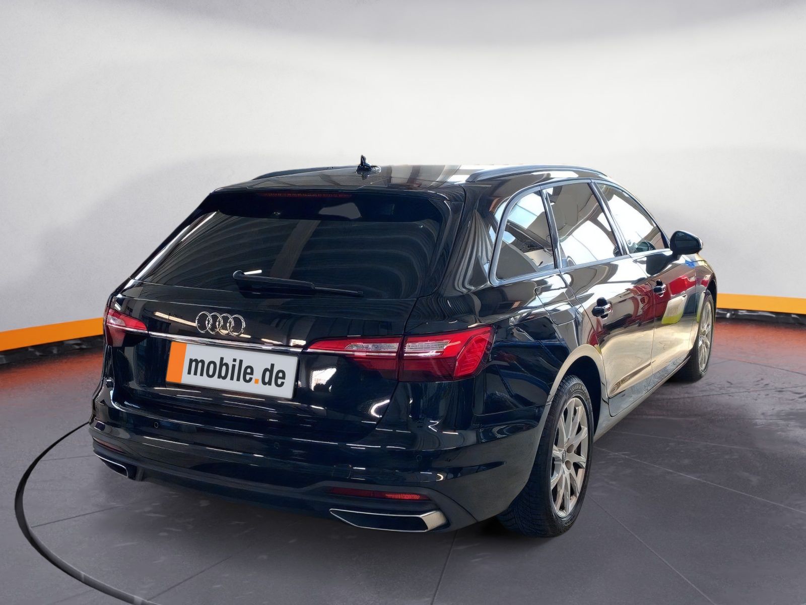 Audi A4 Avant 35 TFSI - Samsaru's Car Outlet