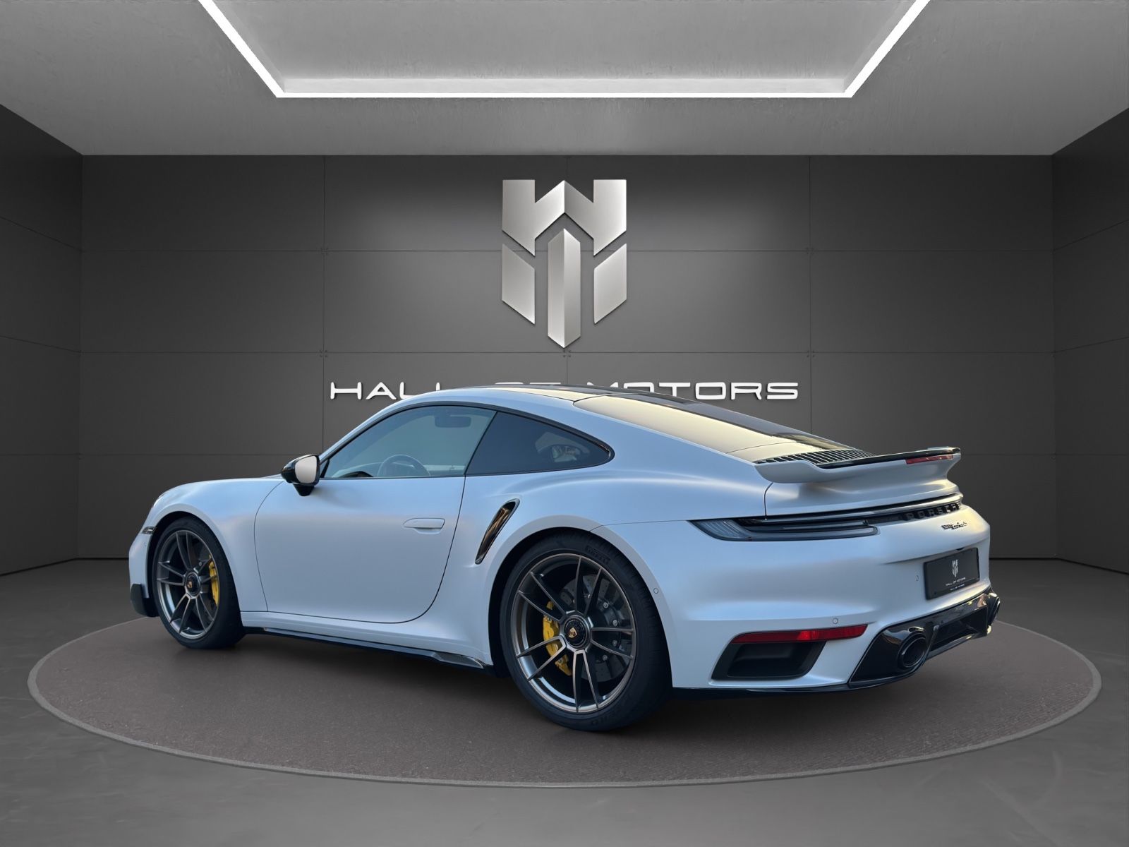 Porsche 911 Turbo S - Samsaru's Car Outlet