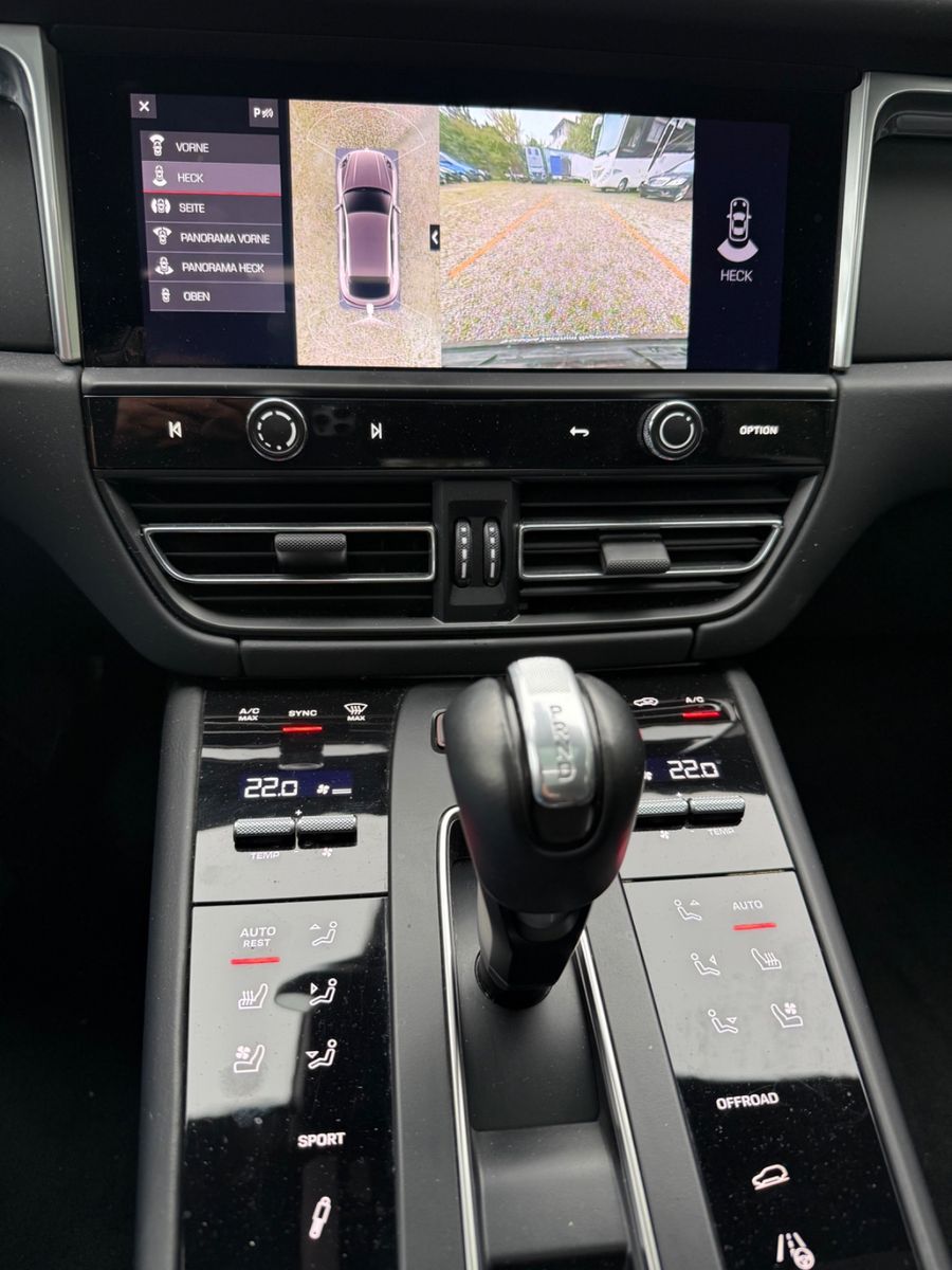Porsche Macan TOP AUSSTATTUNG nur 28 TKM NP 93593,--