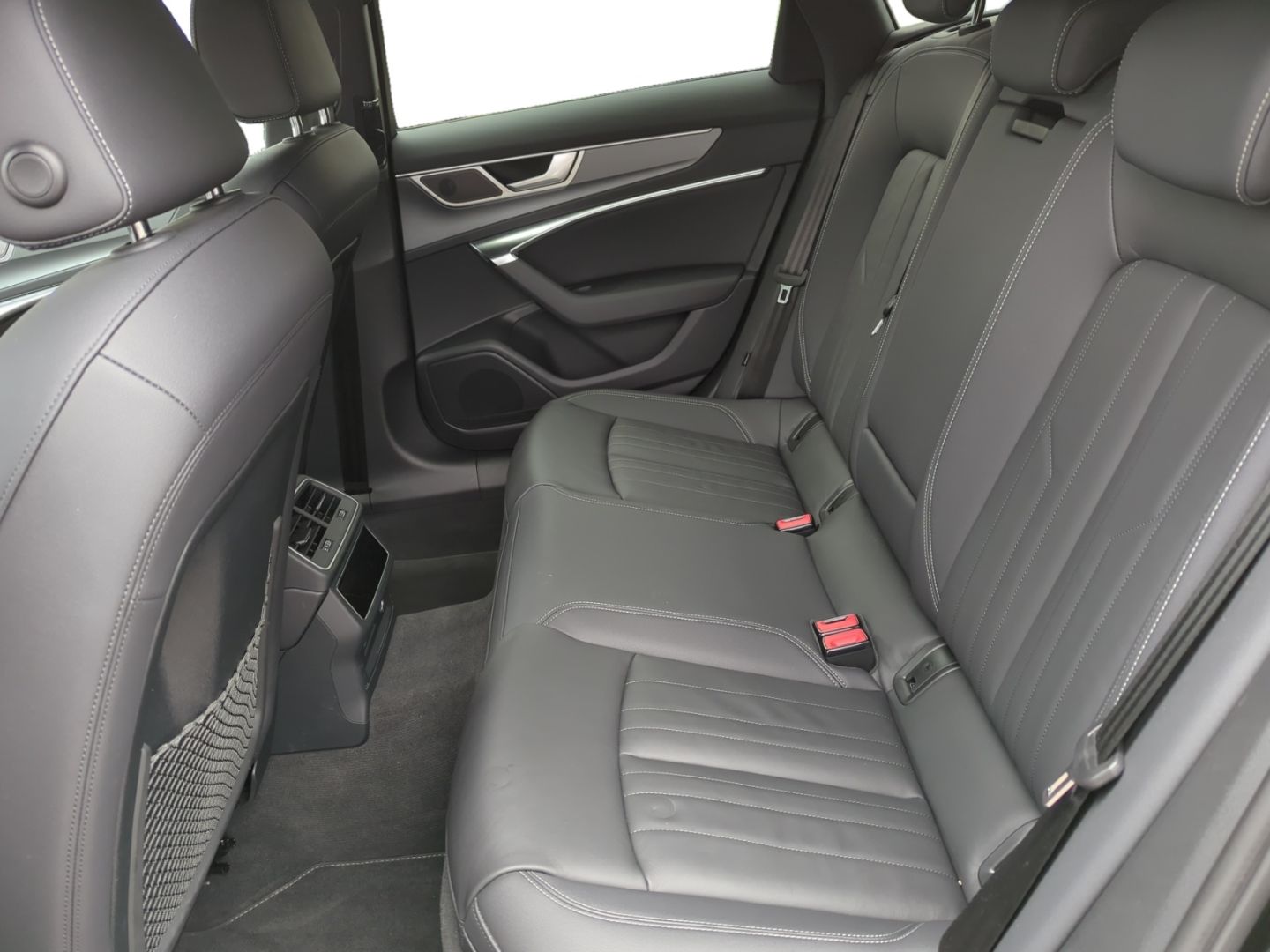 Audi A6 Avant 40 TDI quattro S tronic - Samsaru's Car Outlet