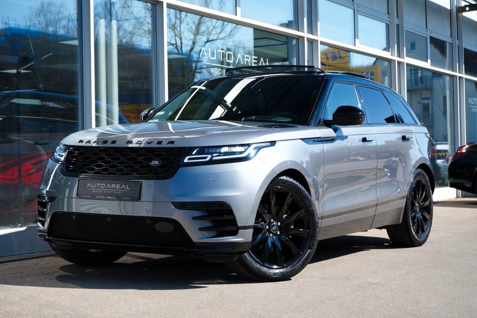 Range Rover Velar R-Dynamic - Samsaru's Car Outlet