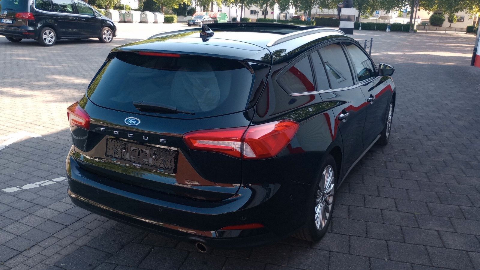 Ford Focus Kombi 1.HD Auto - Samsaru's Car Outlet
